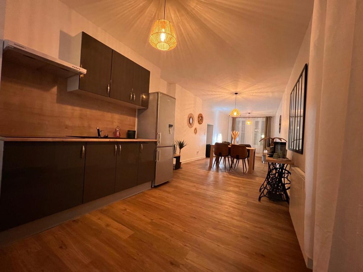 La Boheme Apartment Troyes Bagian luar foto