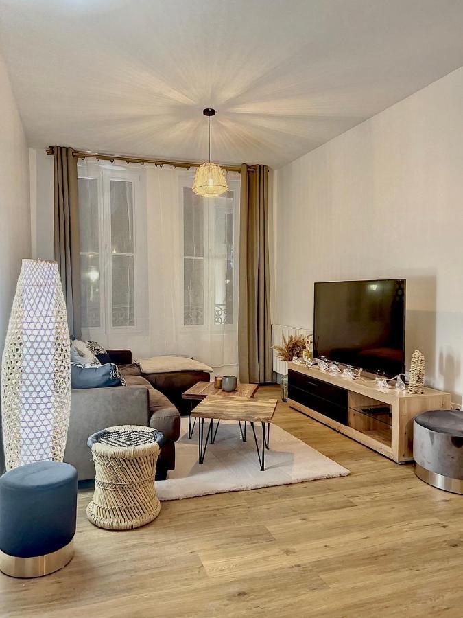 La Boheme Apartment Troyes Bagian luar foto
